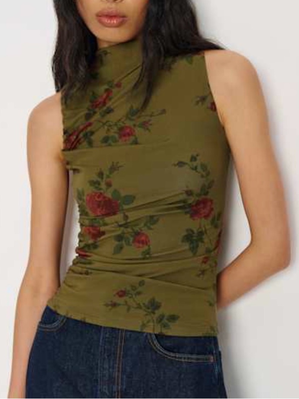 REFORMATION
Marlo Knit Top - Green size M